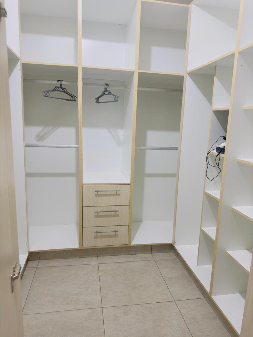 Elegant Guest House Matsapha Экстерьер фото